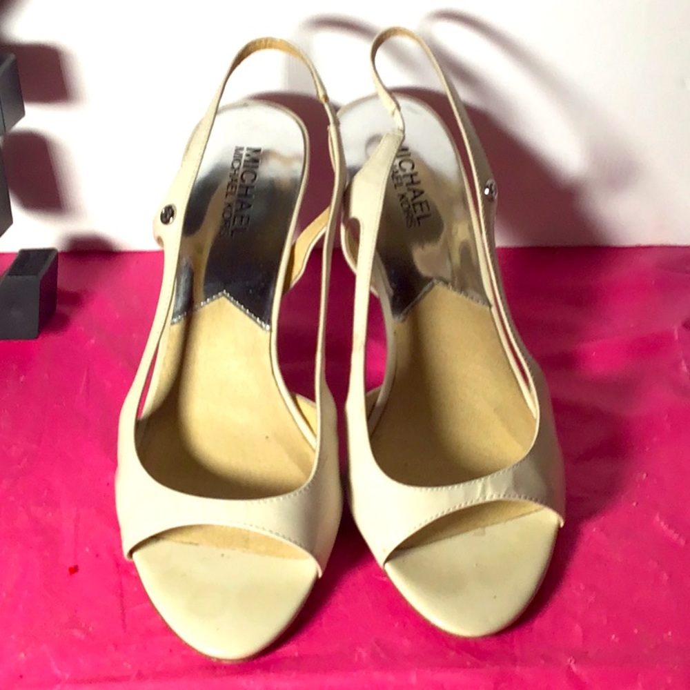 Michael Kors flesh or bone colored sling back Heels 7.5M